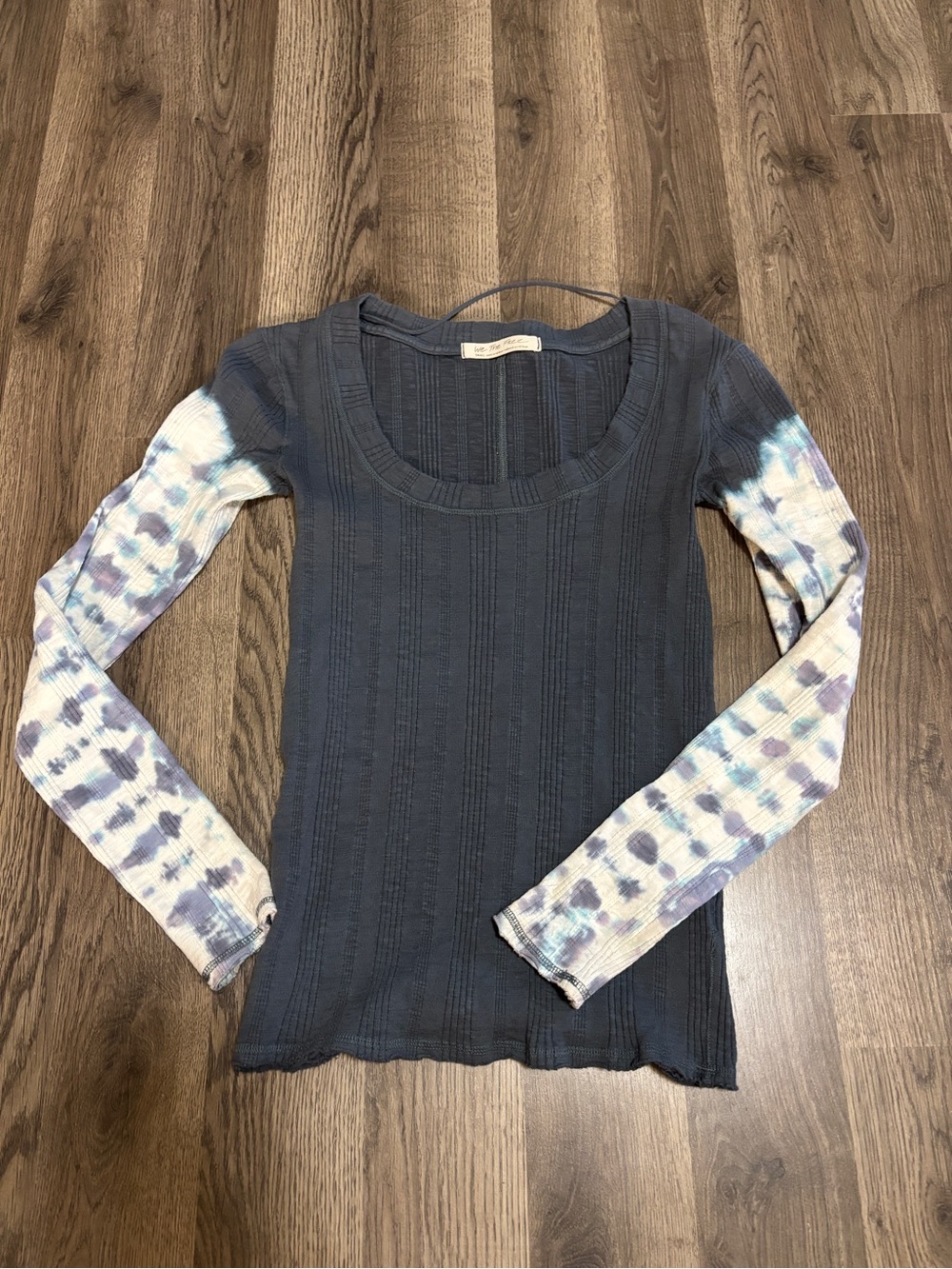 We The Free Navy Ribbed Scoop Neck Top with Blue Tie-Dye Sleeves